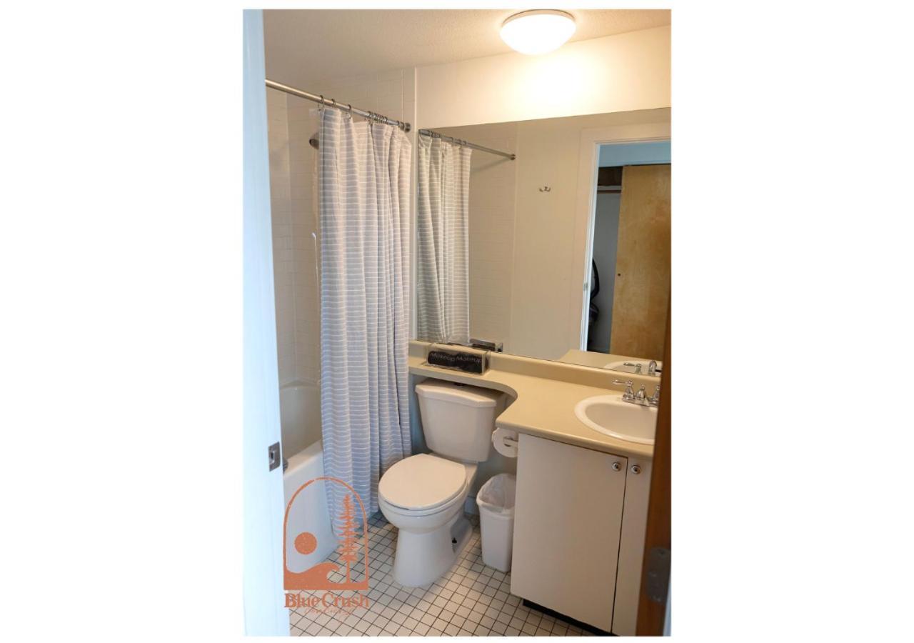 Wave Haven Waterfront Condo Hotel Тофино Экстерьер фото